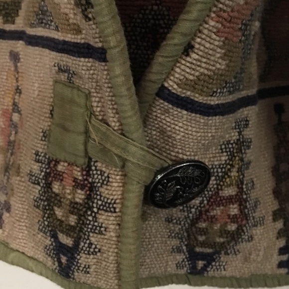 SOLD Casual Corner blazer. - Picture 3 of 5